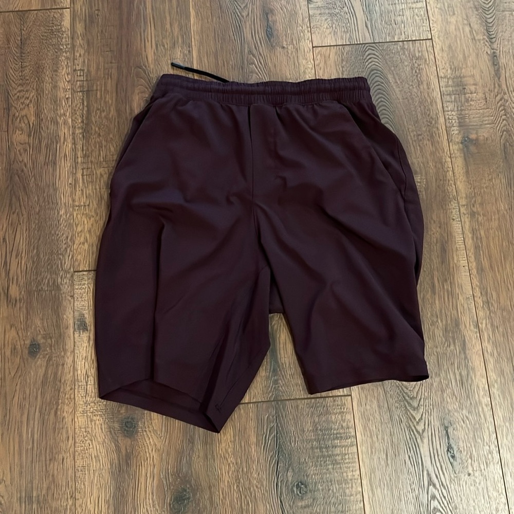 COPY - LuLuLemon Mens Small Pacebreaker 9inch shorts